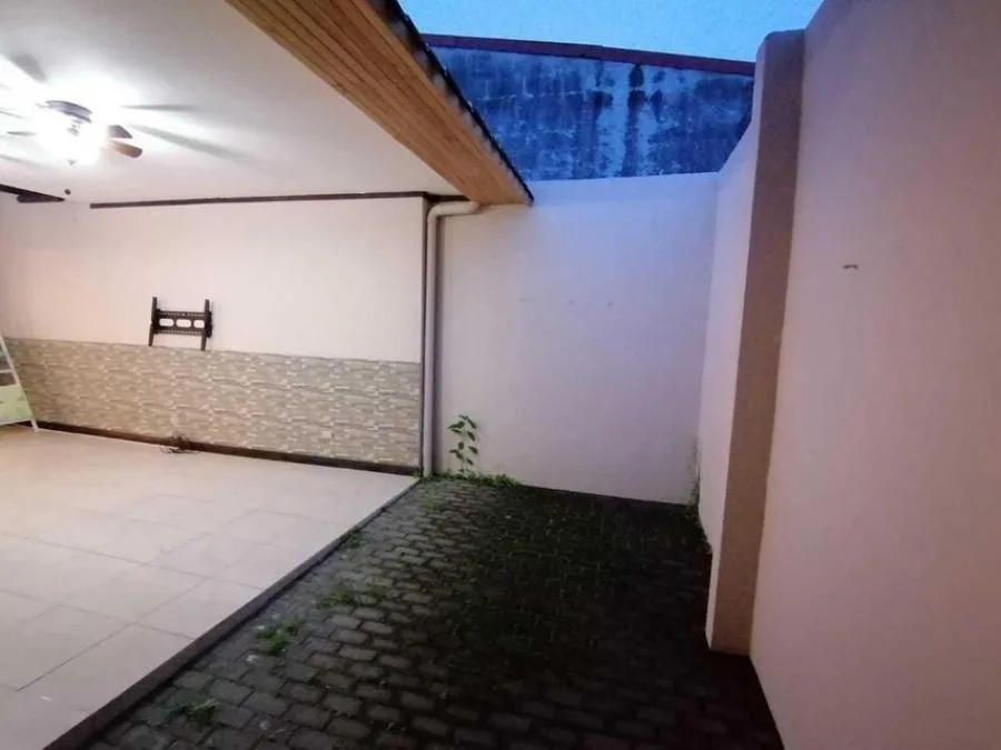 Casa de dos plantas en condominio Veranda, Sabanilla RAH 23502 - Venta en Montes de Oca, photo 8