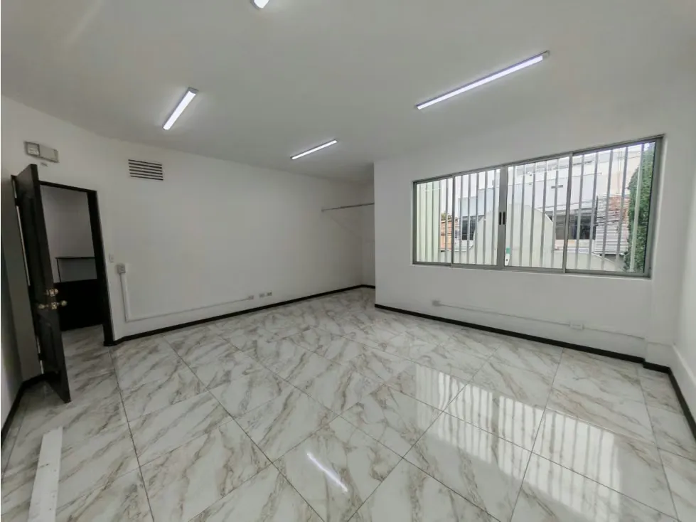 Se alquilan oficinas en segundo piso con lobby en Montes de Oca. Esta ..., photo 6