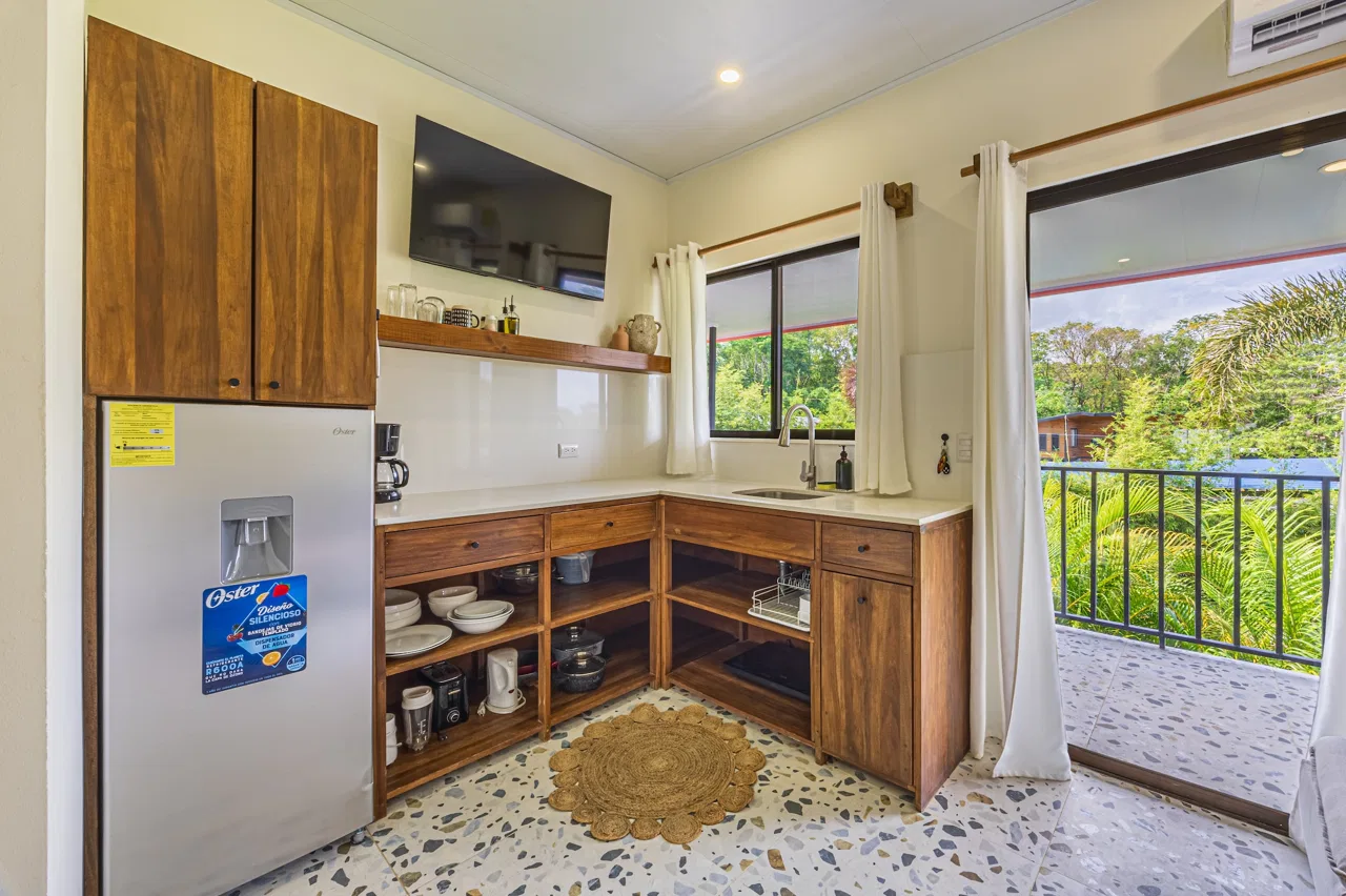 DALEESE HOTEL COMMERCIAL PROPERTY WITH SEVENTH BEDROOMS, IN UVITA CENTER – 0.16 ACRES, photo 17