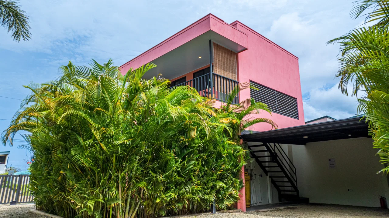 DALEESE HOTEL COMMERCIAL PROPERTY WITH SEVENTH BEDROOMS, IN UVITA CENTER – 0.16 ACRES, photo 3