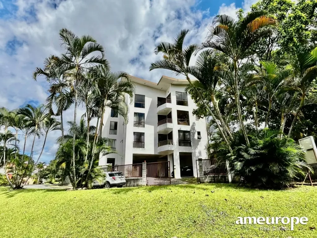 A bright and modern 2-bedroom apartment with beautiful views is available for rent in a boutique condominium of only 9 apartments, located in the exclusive Altos de Horizonte ...