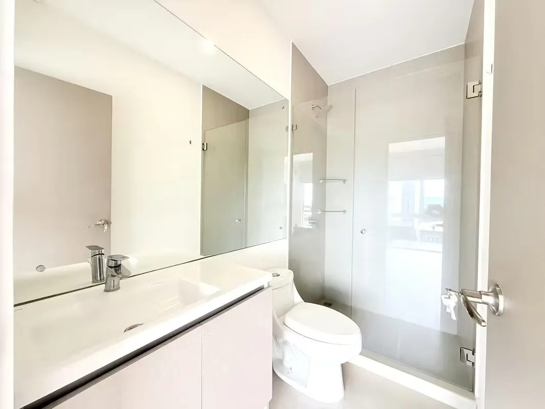 Alquiler casa 2 habitaciones C/baño privado jardín 2 parqueos techados, photo 14