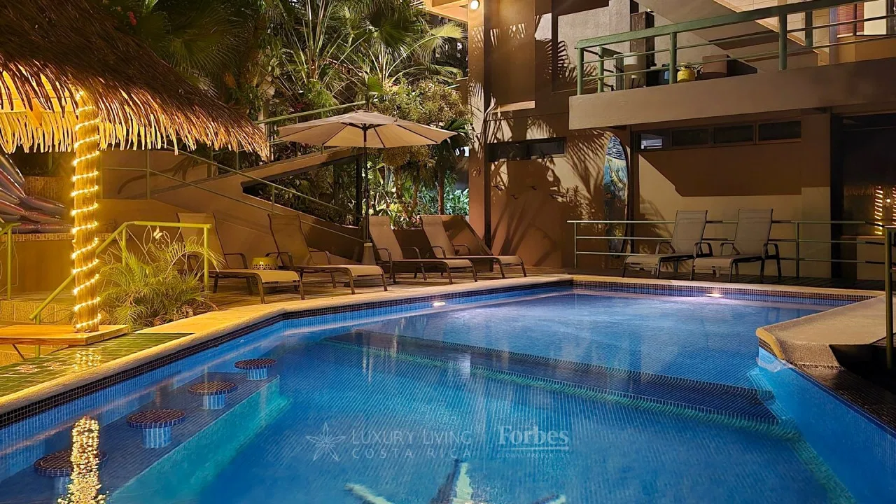 21098N - Villa Grande con enorme piscina, Manel Antonio