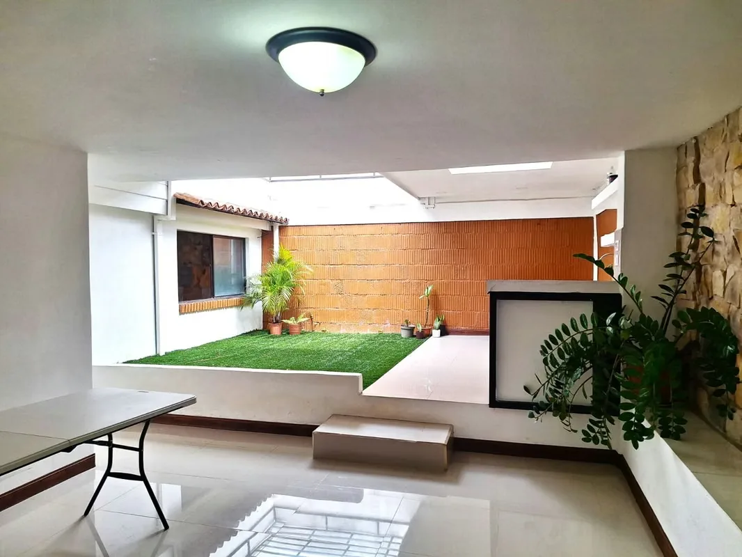 Apartamento acogedor y lleno de luz en segunda planta – Ideal para una persona