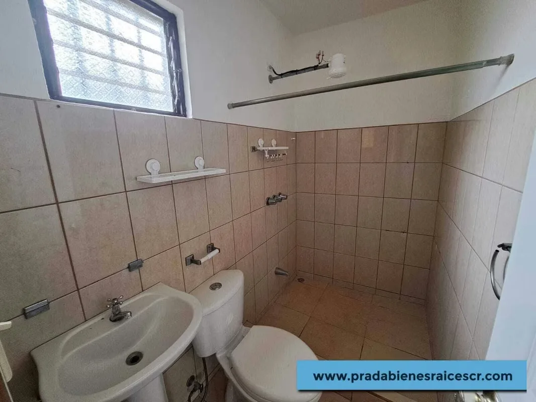 APARTAMENTO EN ALQUILER FULL AMUEBLADO EN LOS COLEGIOS DE MORAVIA, photo 2