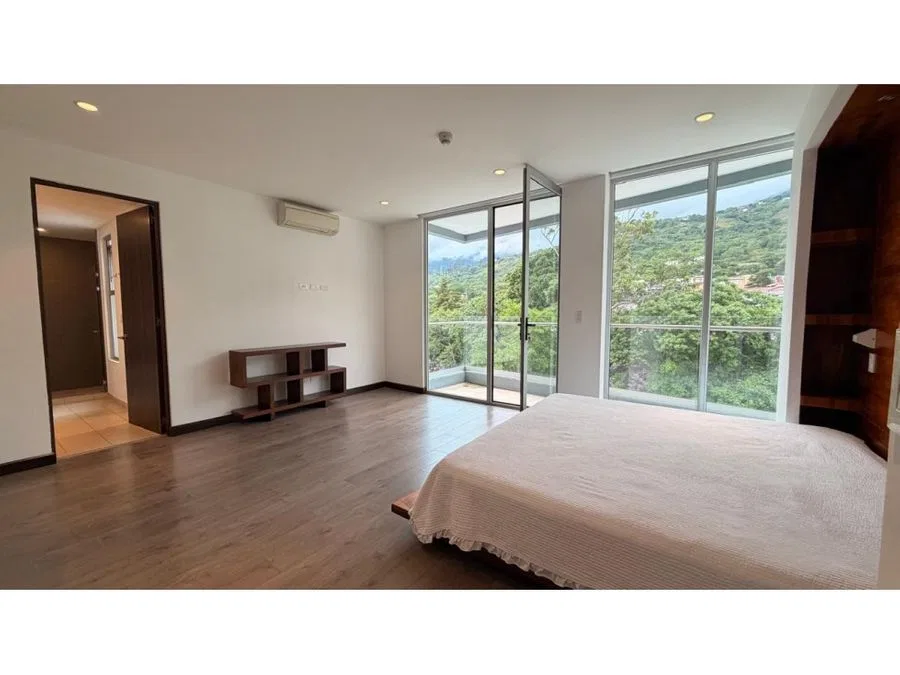 Se Alquila, Penthouse, San Rafael, Escazú