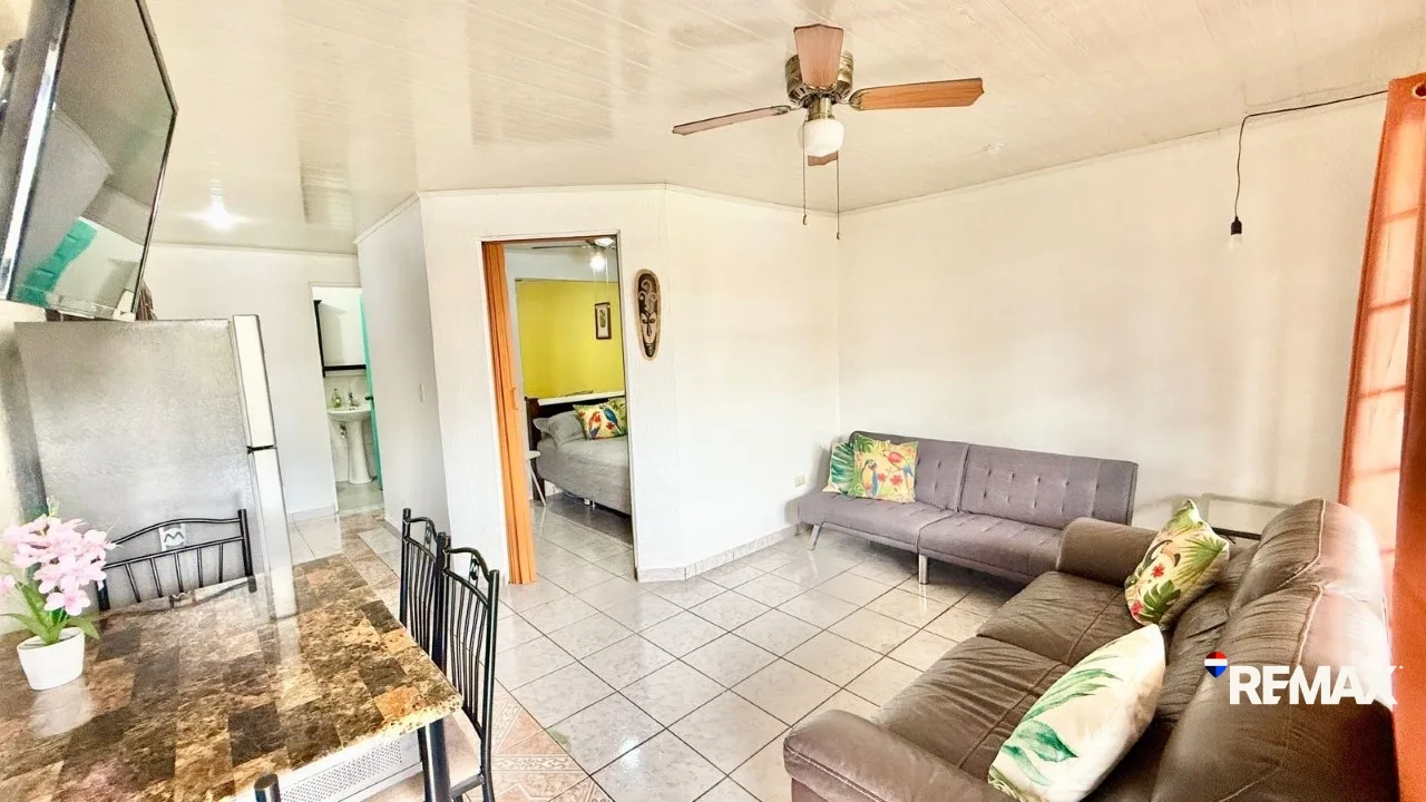 Central Jaco Beach Home, photo 5