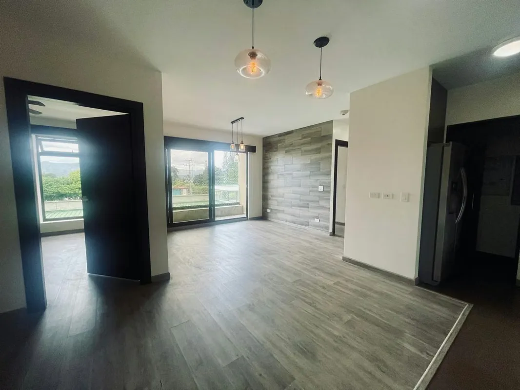 MA Asesorías offers a beautiful, like-new apartment for rent, at