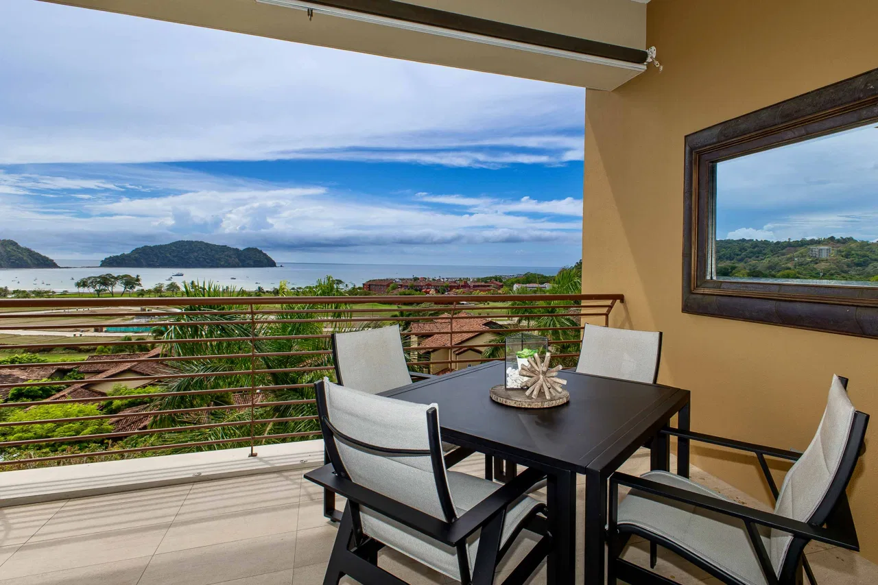 Miramar Oceanview Condo in Los Suenos Resort