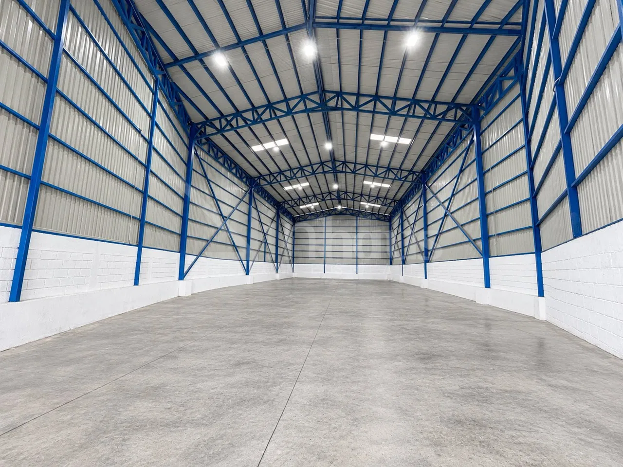 Alquiler de Bodega de Uso Industrial o para Almacenamiento en Uruca
