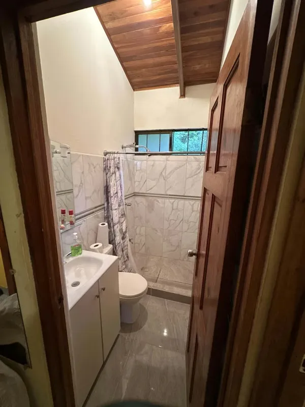 The house has 3 bedrooms, 2 bathrooms, garage for 2 cars, open concept living room, dining room, kitchen. Just renewed!!, photo 11