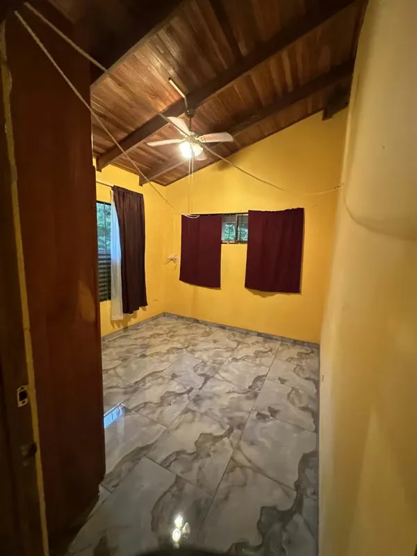 The house has 3 bedrooms, 2 bathrooms, garage for 2 cars, open concept living room, dining room, kitchen. Just renewed!!, photo 12
