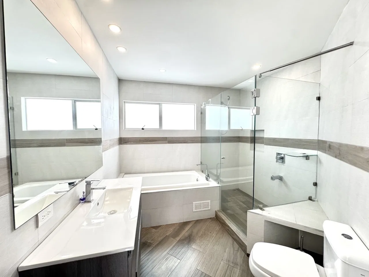 For Rent | Modern 3-Bedroom Apartment in Prime Location, Escazú, photo 12