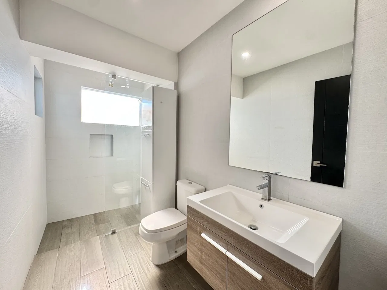 For Rent | Modern 3-Bedroom Apartment in Prime Location, Escazú, photo 9