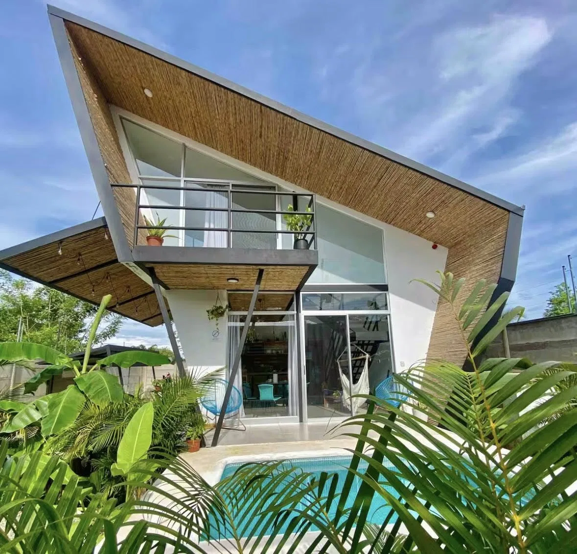 Casa Elefante 2BDR Home – HBR EXCLUSIVE!!