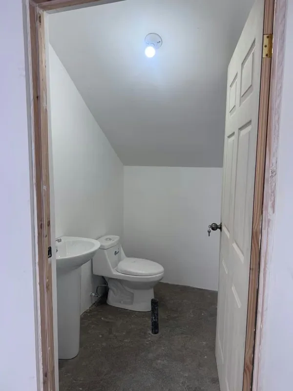 Oportunidad para desarrollar su negocio, con 1100m2 de construcción!, photo 5