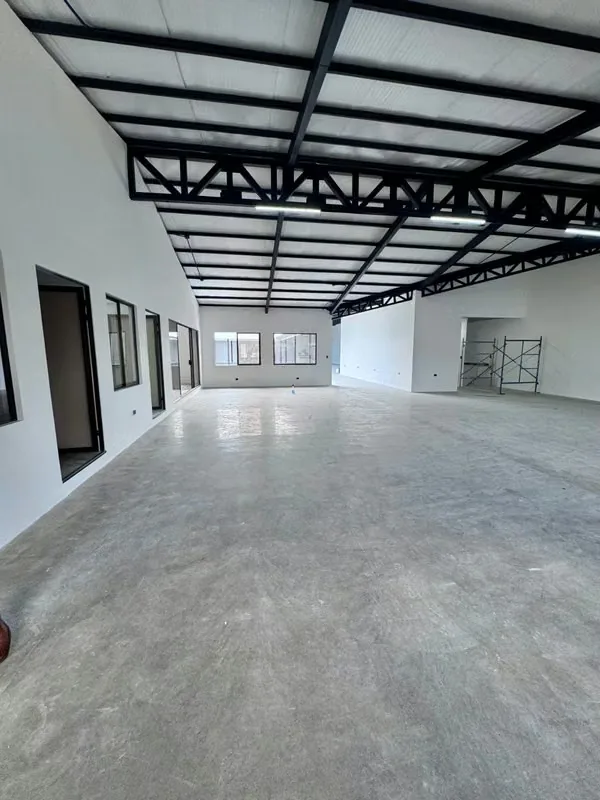 Oportunidad para desarrollar su negocio, con 1100m2 de construcción!, photo 6