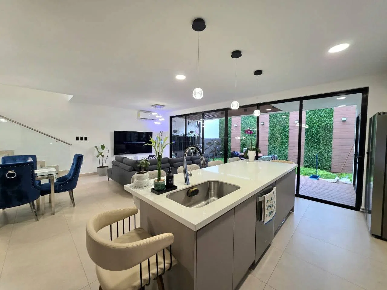 Casa de Dos Niveles en Alquiler - Condominio en Guachipelín, Escazú, photo 5