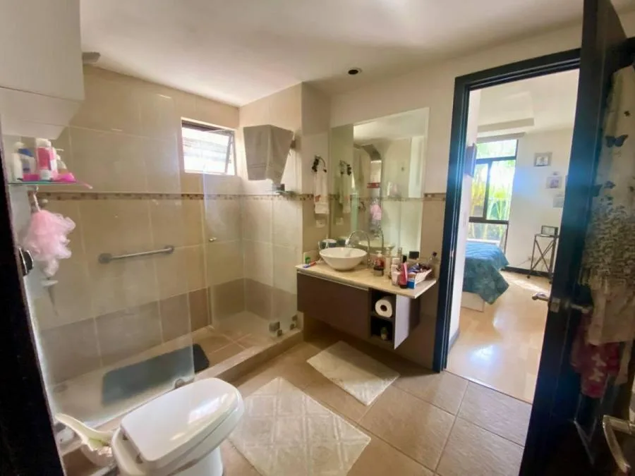 Venta de Apartamento en primer piso en Condominio Avalon Country Santa Ana - Venta en Santa Ana, photo 6