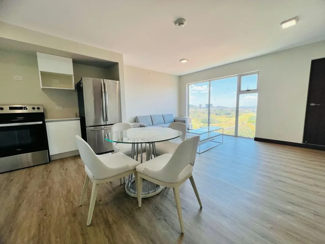 APARTAMENTO AMUEBLADO EN ALQUILER – LA URUCA | $1,200