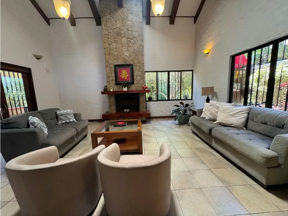 Alquiler y venta casa independiente en Los Laureles, photo 2
