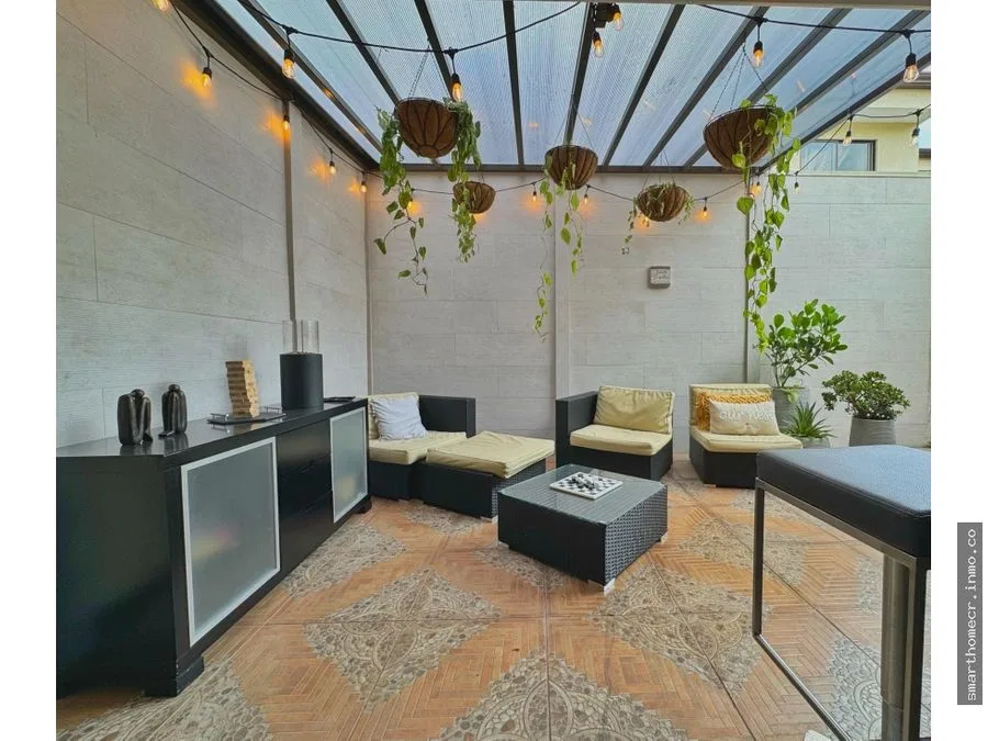 SE VENDE / SE ALQUILA CASA EN SANTA ANA - EXCELENTE UBICACION *