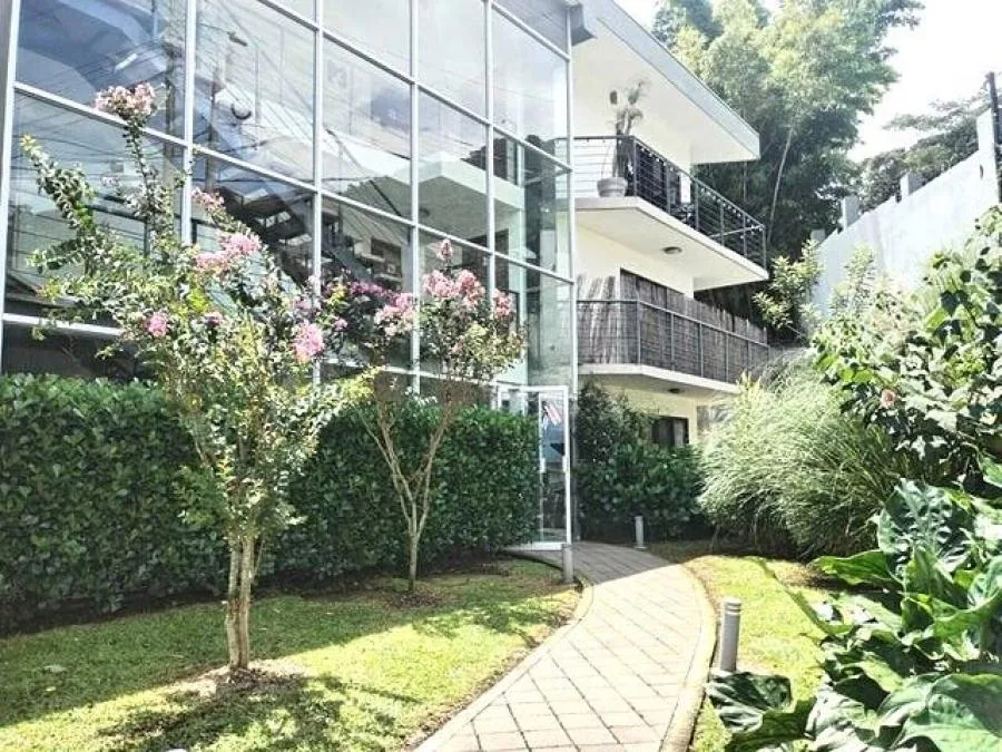 VENDO APARTAMENTO EN SANTA ANA - Venta en Santa Ana