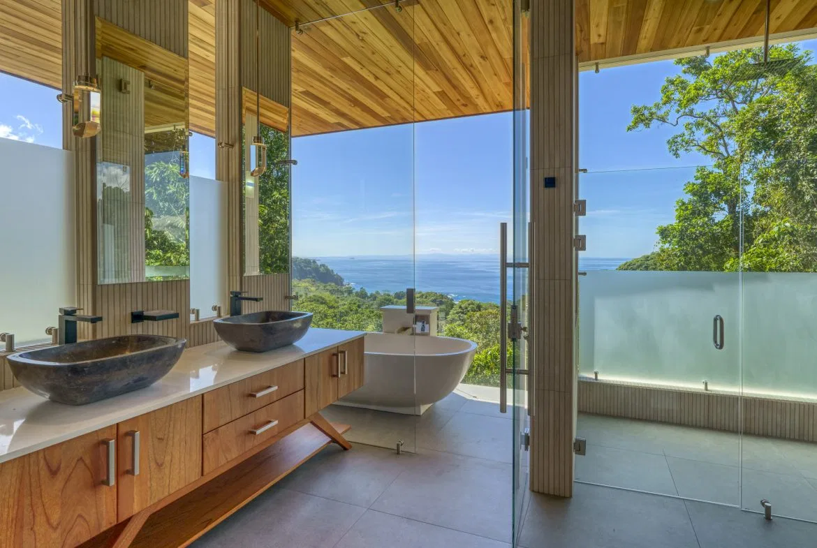 LUXURIOUS TROPICAL STYLE 4 BEDROOM CASA SULIT – 2 ACRES, photo 14