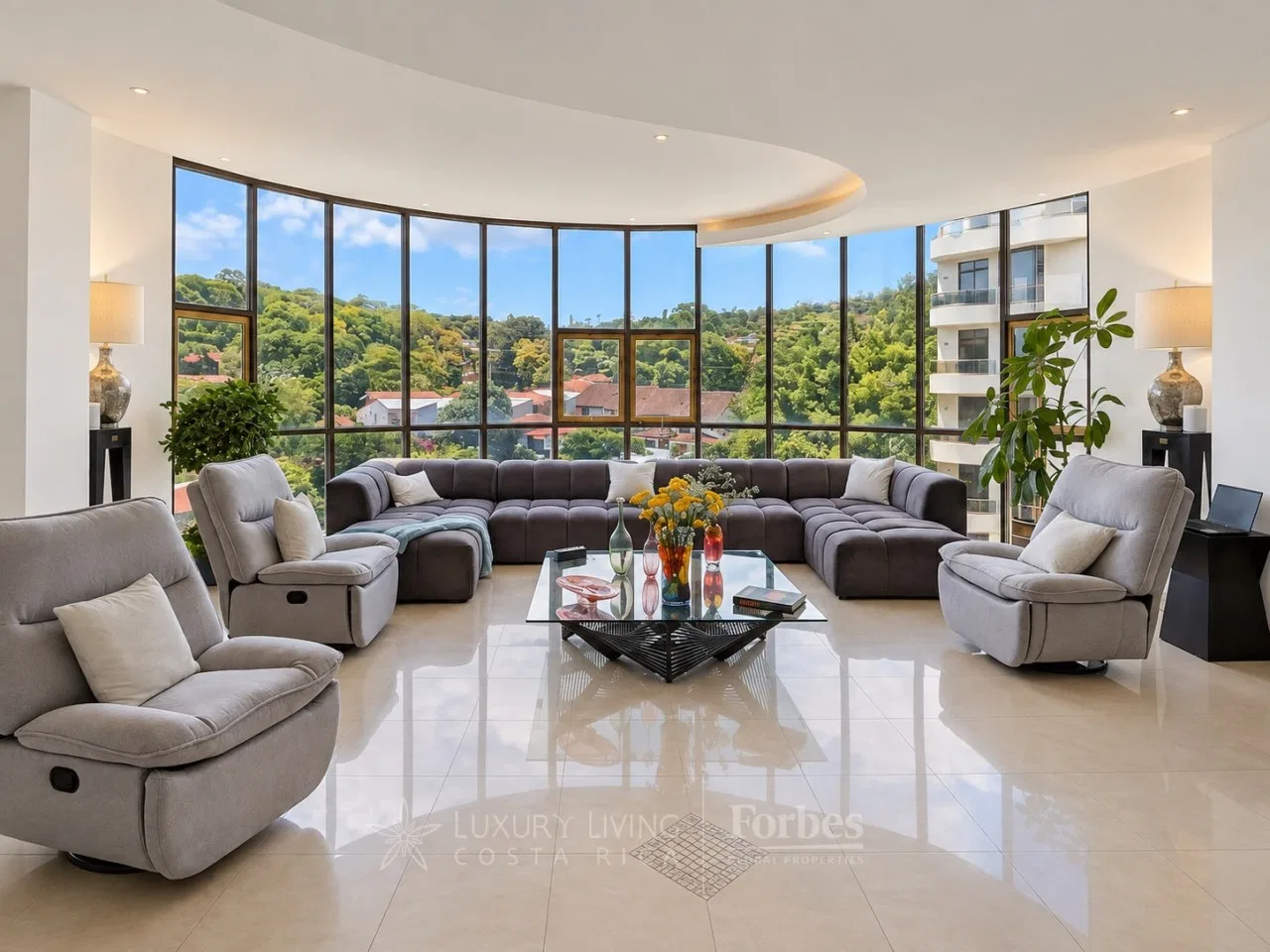Riverside Penthouse Escazú | Three Levels and Private Terrace