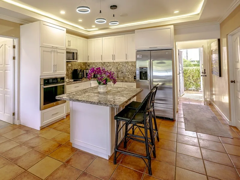 3 Bed Condo For Sale in Playa Flamingo, photo 6