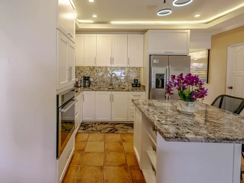 3 Bed Condo For Sale in Playa Flamingo, photo 7