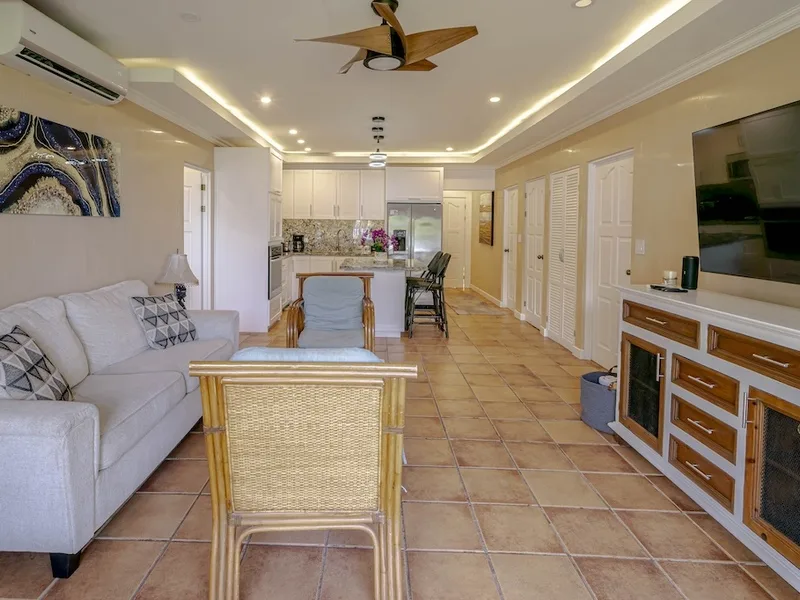 3 Bed Condo For Sale in Playa Flamingo, photo 9