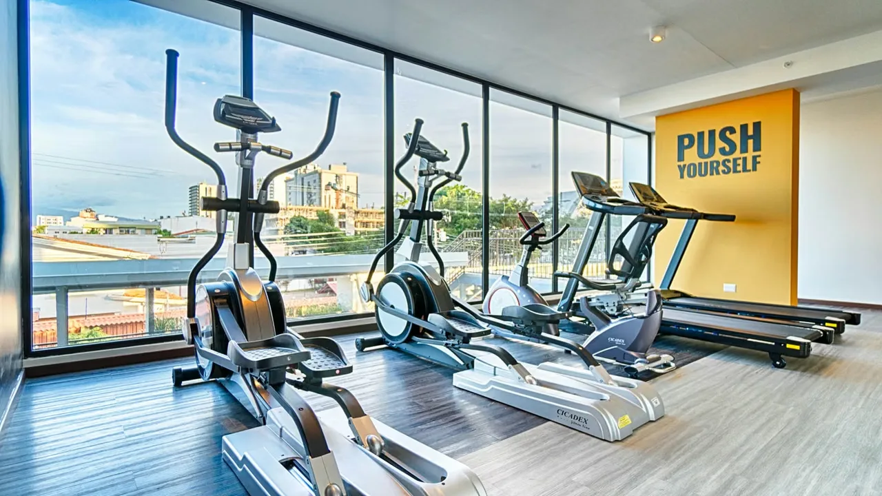 1-bedroom apartment in Torre Rohrmoser, just 1 block from Atardecer Stadium. Enjoy access to a fitness center, coworking space, and a rooftop with breathtaking views., photo 10