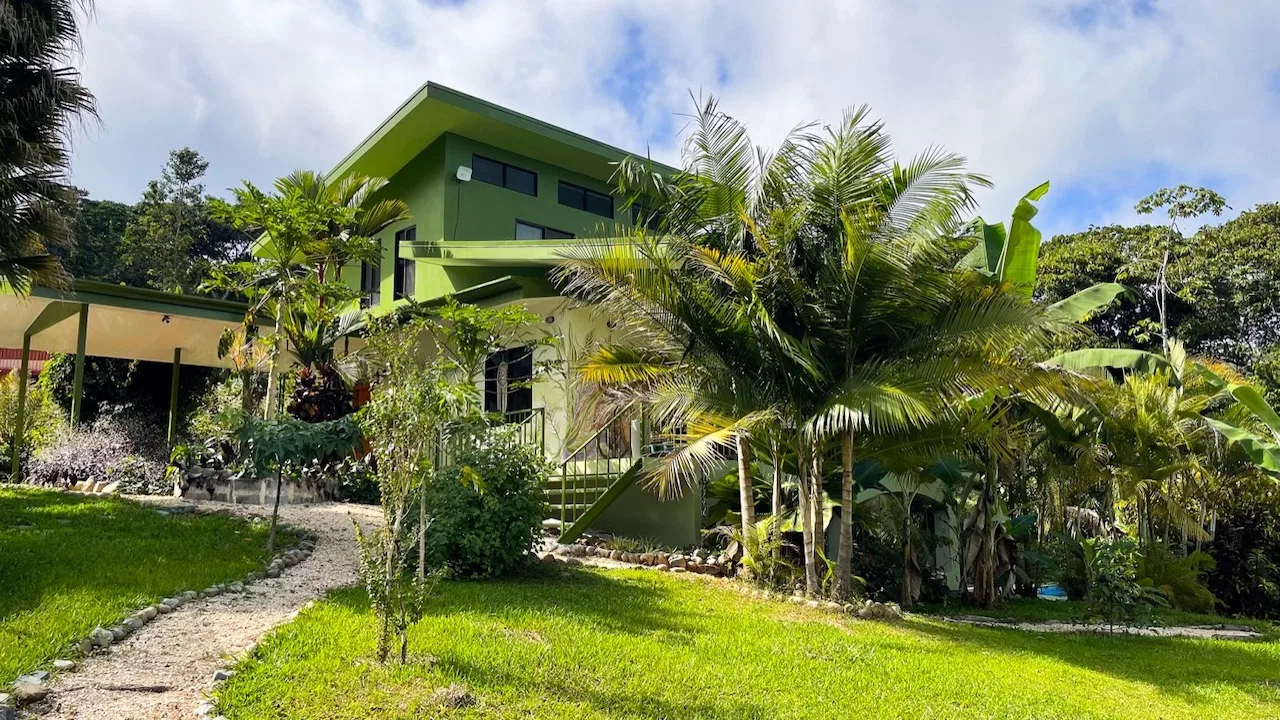 A HOLISTIC SANCTUARY IN SERENITY GARDENS – 1.03 ACRES