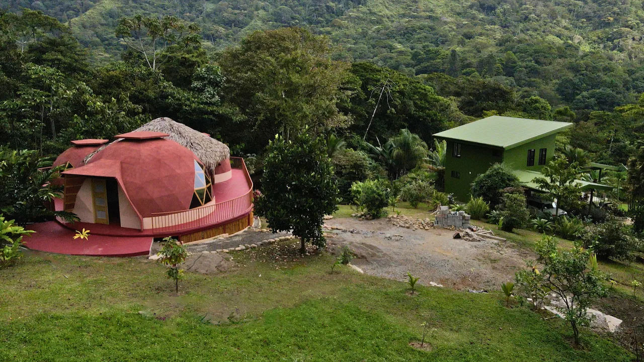 A HOLISTIC SANCTUARY IN SERENITY GARDENS – 1.03 ACRES, photo 13