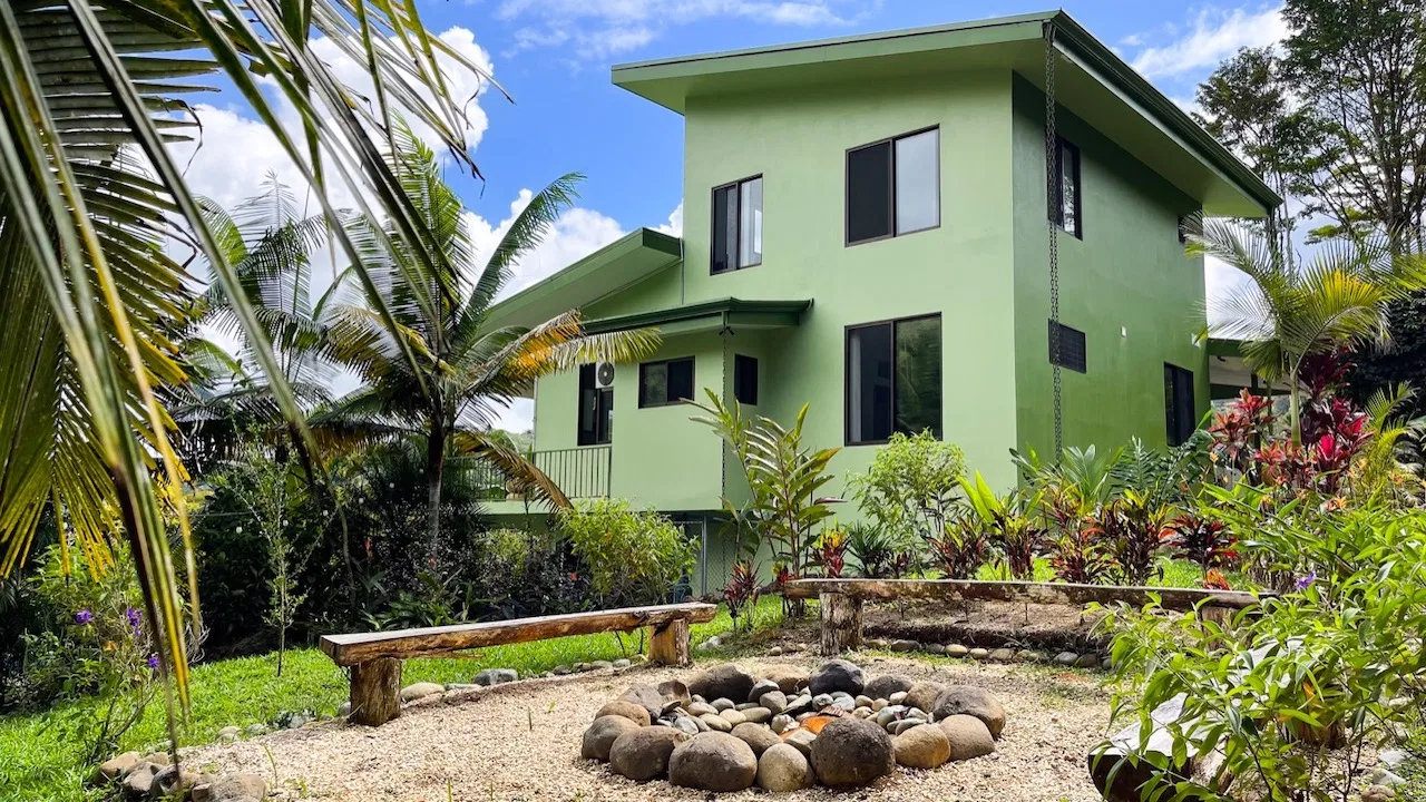 A HOLISTIC SANCTUARY IN SERENITY GARDENS – 1.03 ACRES, photo 3