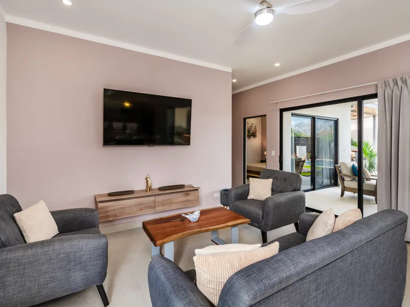 5 Bed Single Family Homes For Sale in Playa Potrero, photo 4