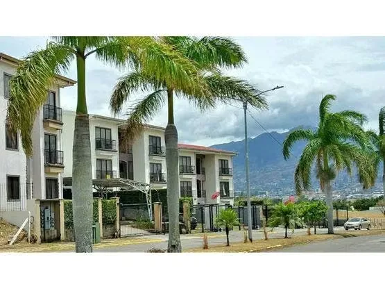 Condominio Vistas de Cariari, Real Cariari, Ulloa de Heredia, on Autopaca # 1. We are the owners, the price is negotiable. Nice space to live, good investment to rent and also allowed ...