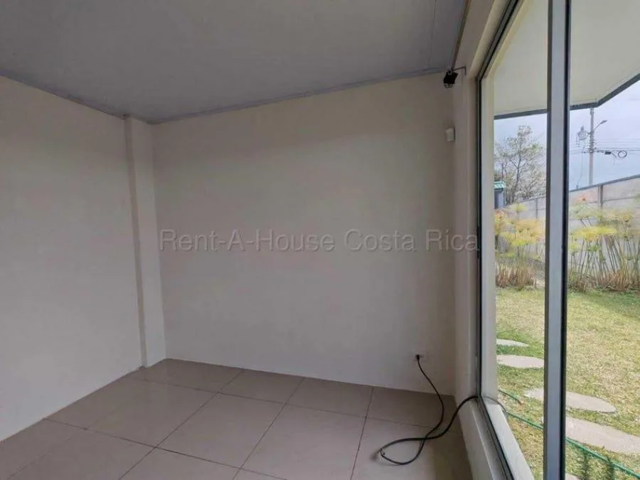 Alquiler de Propiedad con 2 Apartamentos en San Isidro de Heredia. RAH 26-1621 - Alquiler / Renta en San Isidro, photo 3