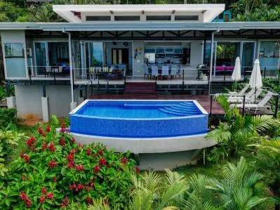 Luxury Villa with Guest House and Ocean Views