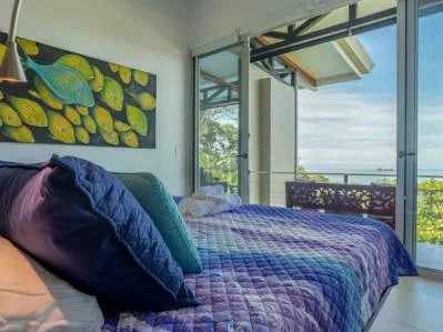 Luxury Villa with Guest House and Ocean Views, photo 8