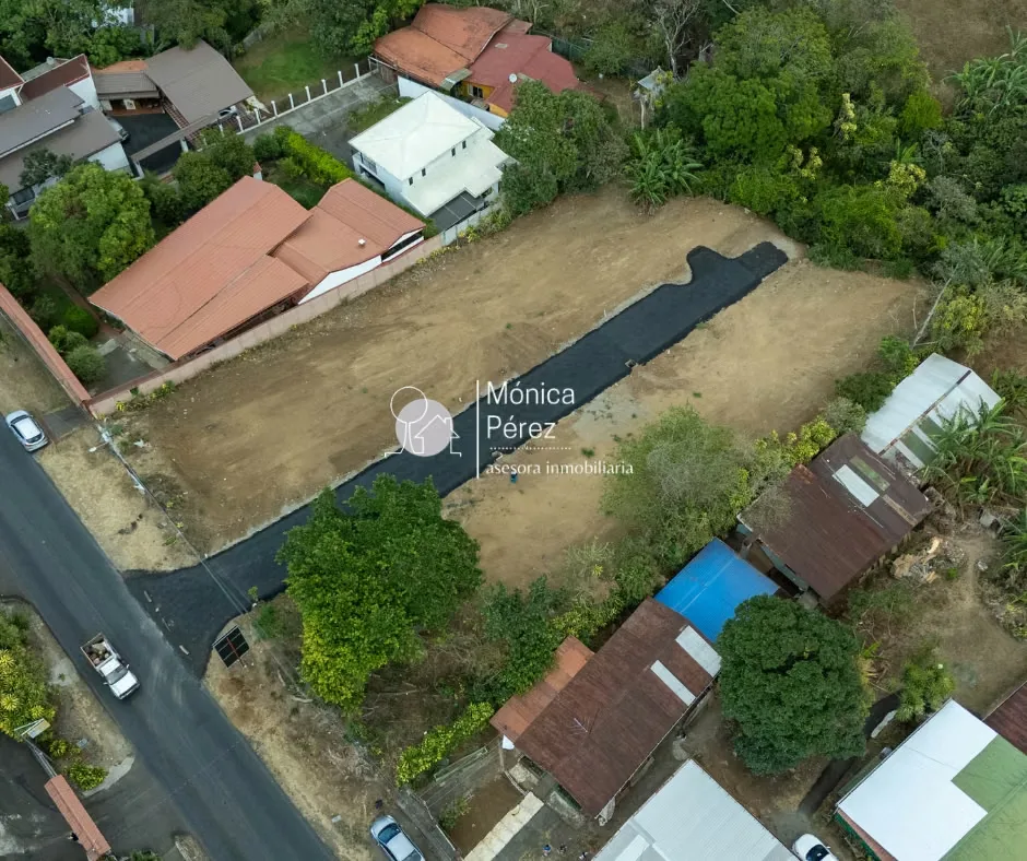 This development is located on a national road in a central area with easy access and high exposure, making it ideal for ..., photo 2