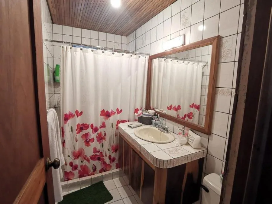 Venta de Casa en Goicoechea, San José. RAH 24-141 - Venta en Goicoechea, photo 12