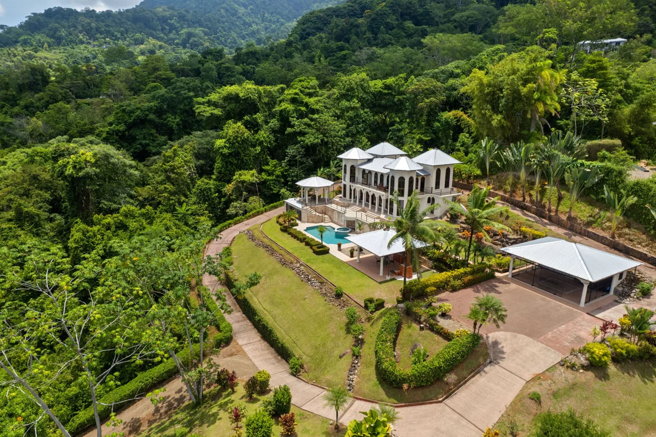 OCEAN VIEW ESTATE HOME WITH GUEST BUNGALOW, CARETAKER HOME, FRUIT TREES, AND WATERFALL – 3.47 ACRES, photo 4