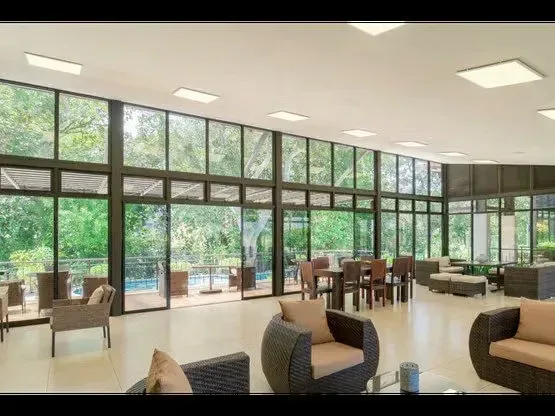 This home is located in the exclusive residential community of Hacienda Espavel, in La Guácima, Alajuela. It features 400 m² of living space on a 807 m² lot. The property includes a ..., photo 5