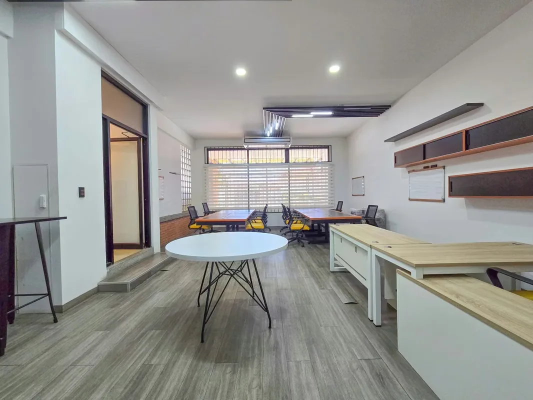 Office space for rent in Sabana Sur with easy access. Located on the 1st floor, it measures a total of 318 m2 of construction, distributed as follows:, photo 12