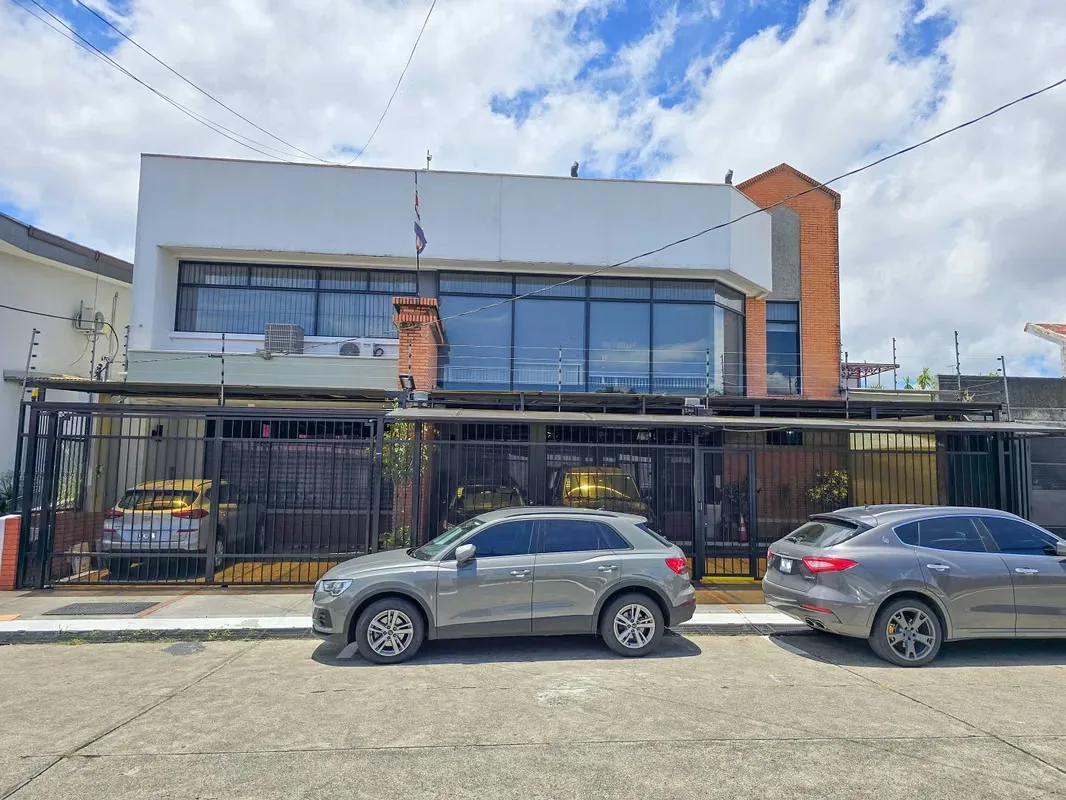 Office space for rent in Sabana Sur with easy access. Located on the 1st floor, it measures a total of 318 m2 of construction, distributed as follows:, photo 8