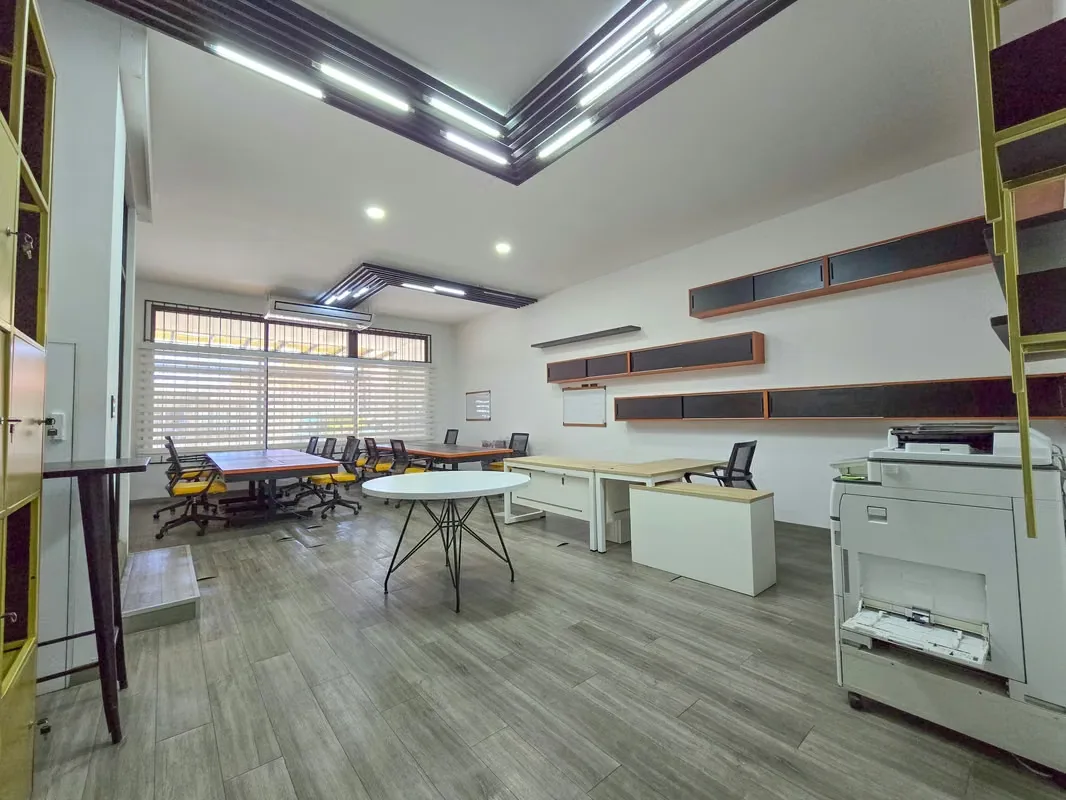 Office space for rent in Sabana Sur with easy access. Located on the 1st floor, it measures a total of 318 m2 of construction, distributed as follows:, photo 10