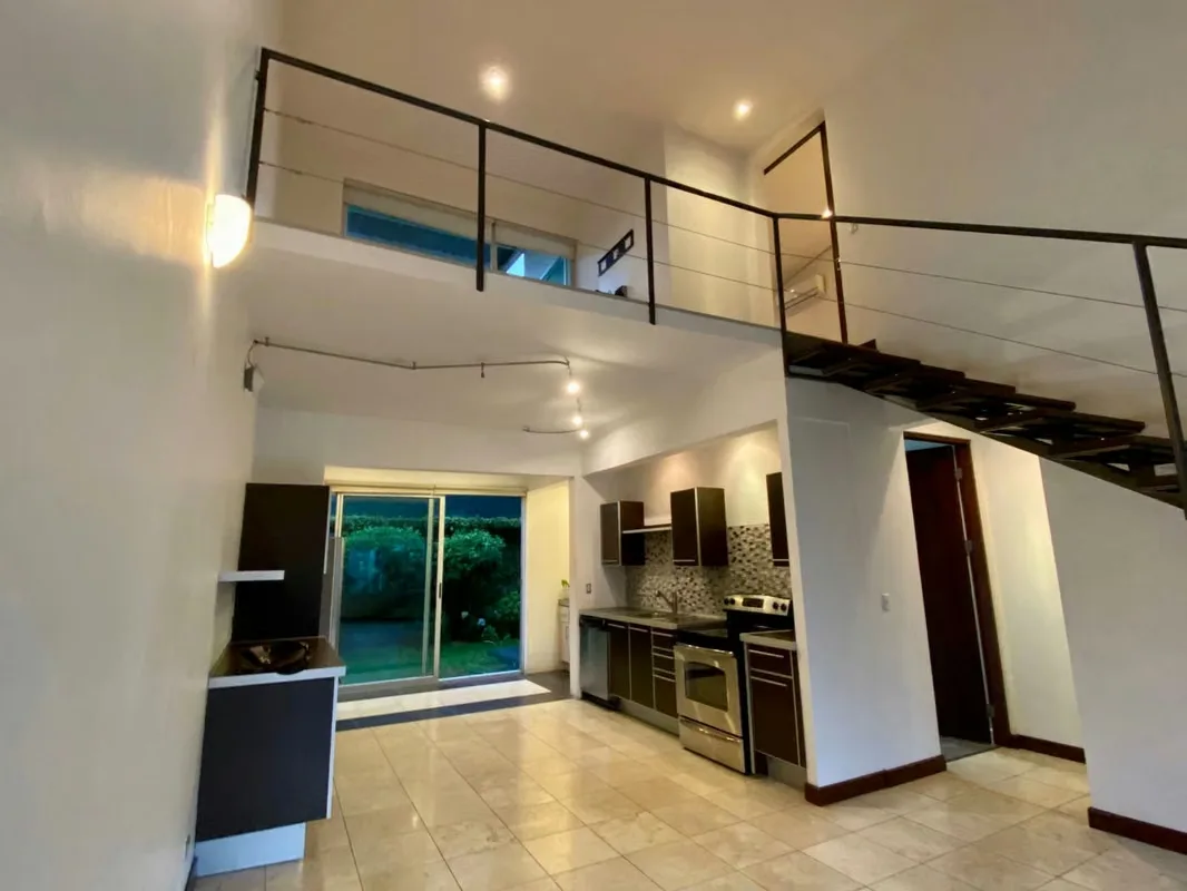 Beautiful Apto: 2 bed, 2 baths, 2 cars, garden. Best Location!, photo 3