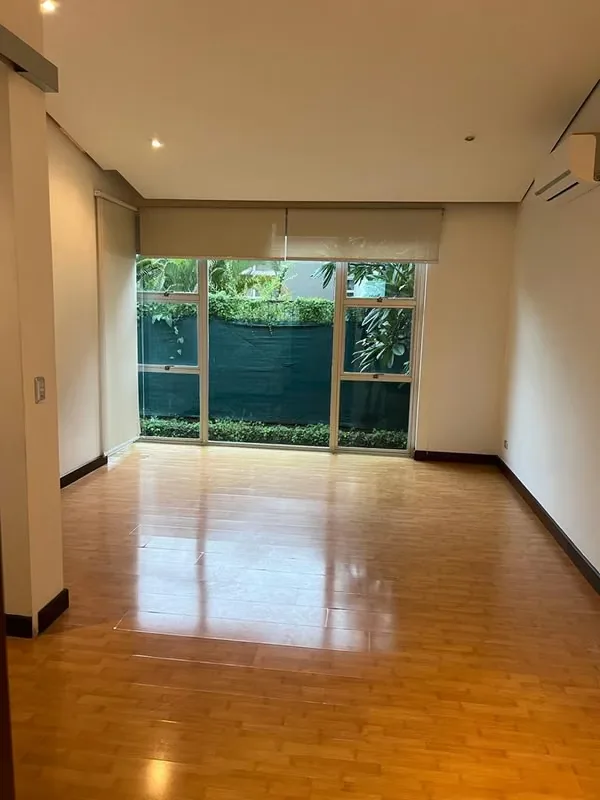 Beautiful Apto: 2 bed, 2 baths, 2 cars, garden. Best Location!, photo 8